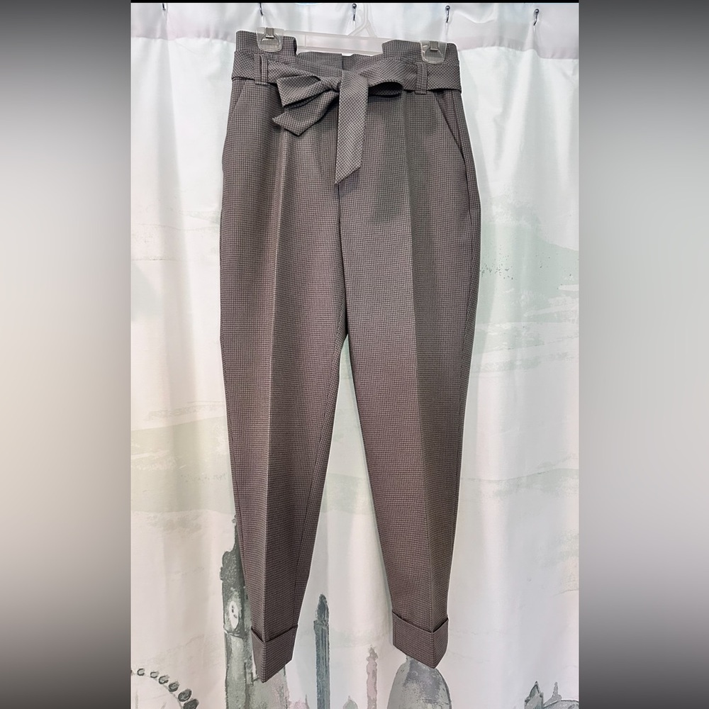 THE TAPERED ANKLE Gray Plaid High Waist Ankle Pants 6 NWT